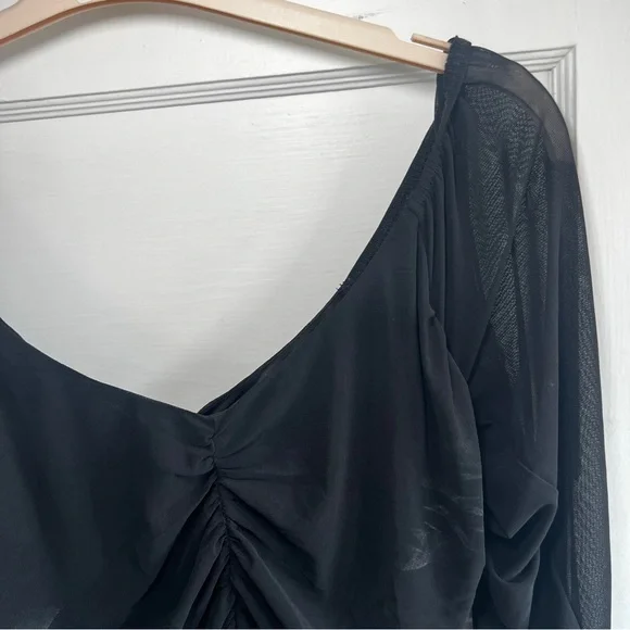 Astr Ruched Puff Sleeve Bodysuit in Sz XL - Picture 3 of 10